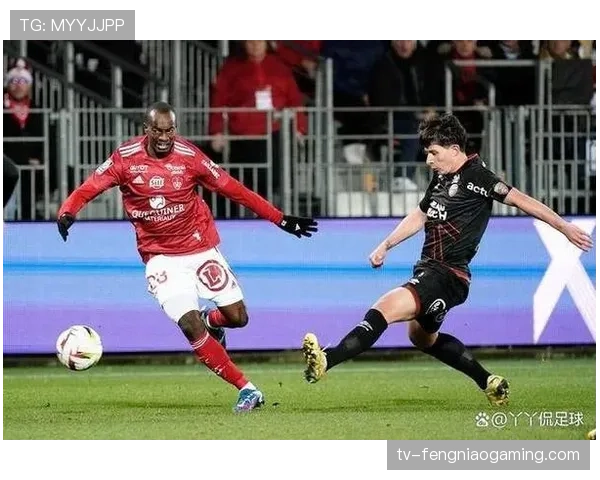 南特1-1战平布雷斯特，裁判红牌误判引发赛后争议