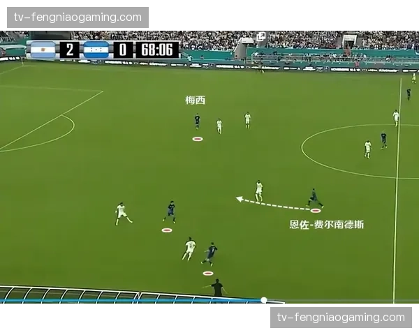 森保一的战术体系在热身赛中暴露出转换阶段的脆弱性，边前卫回防速度是潜在隐患。